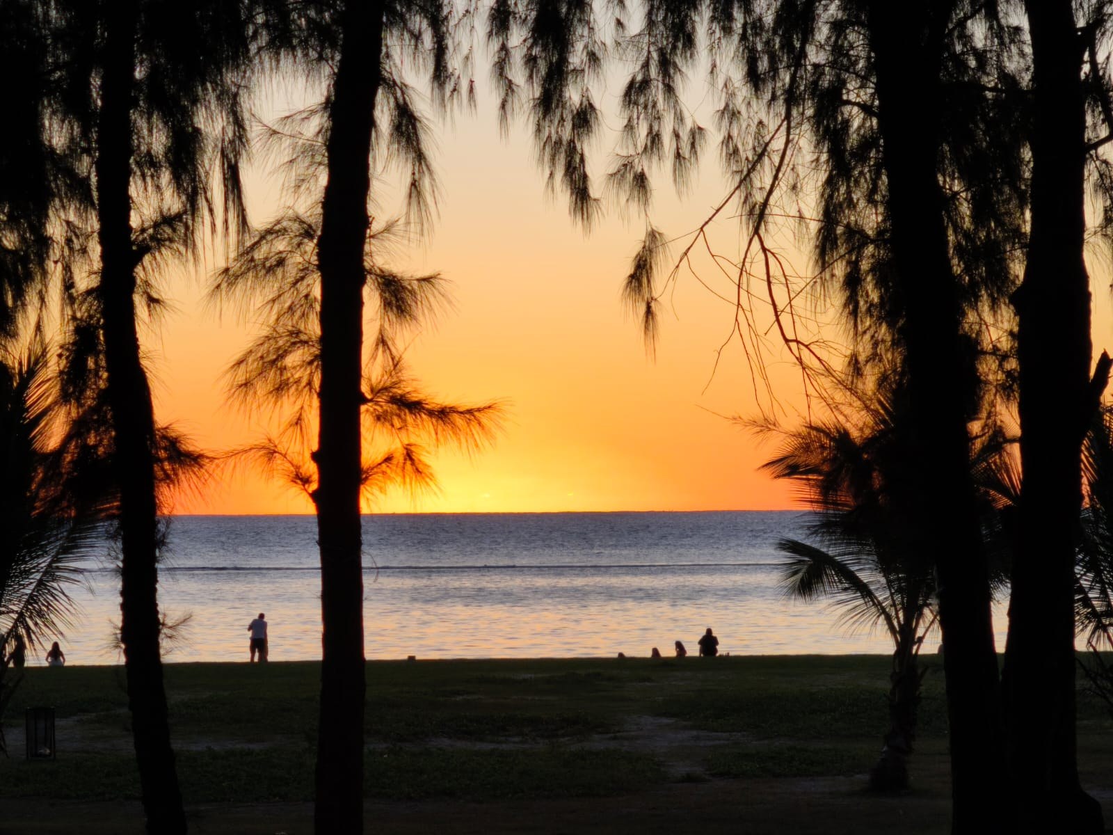 Sonnenuntergang am Strand auf Mauritius
